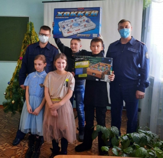 В Райчихинске сотрудники территориального следственного отдела навестили подшефное детское учреждение